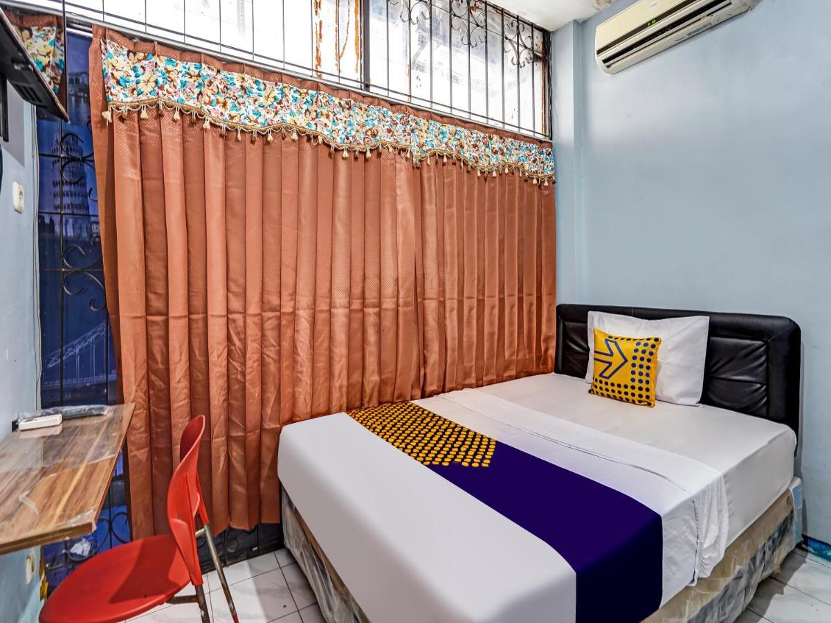 Spot On 90147 Gosepa Ambengan Plaza Hotel Surabaya Ngoại thất bức ảnh