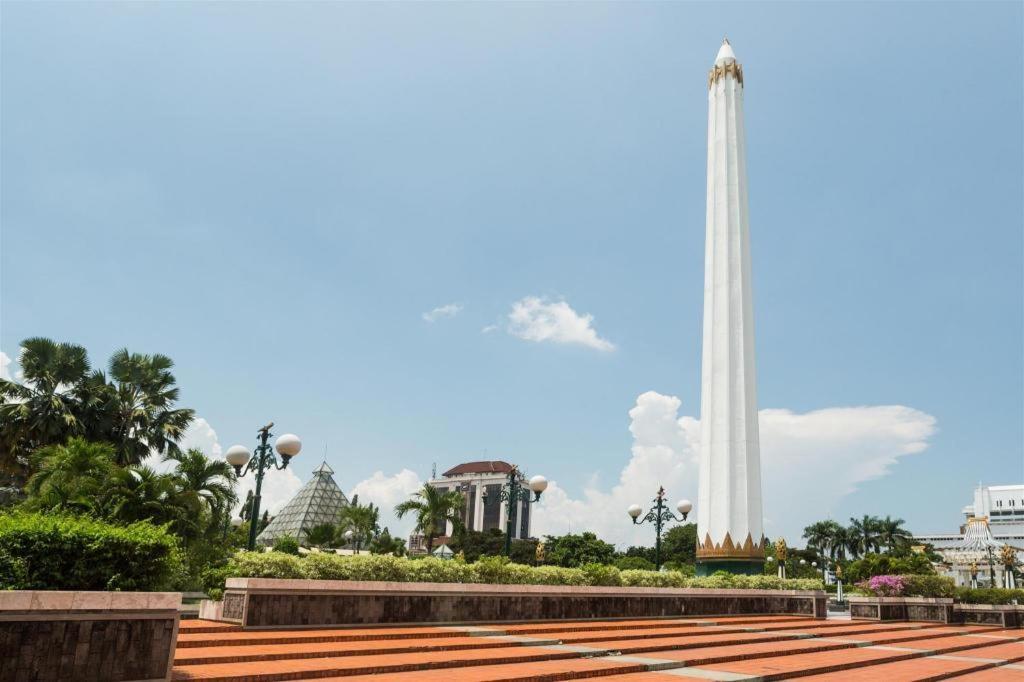 Spot On 90147 Gosepa Ambengan Plaza Hotel Surabaya Ngoại thất bức ảnh