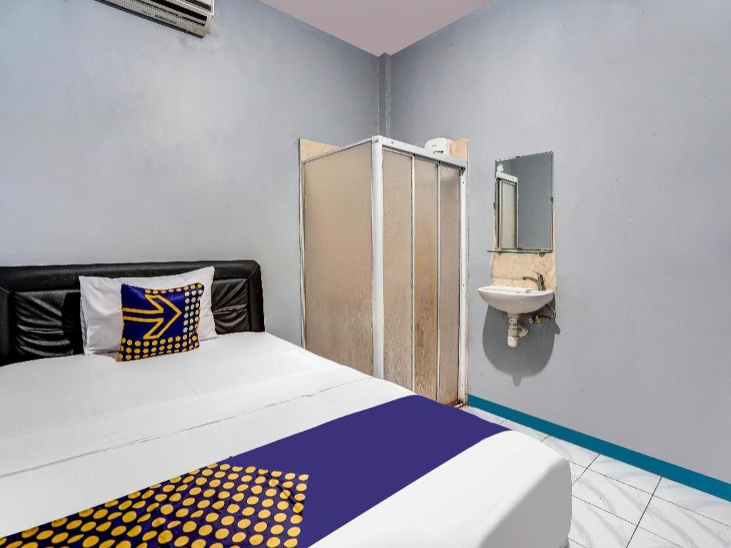 Spot On 90147 Gosepa Ambengan Plaza Hotel Surabaya Ngoại thất bức ảnh