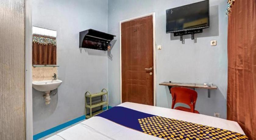 Spot On 90147 Gosepa Ambengan Plaza Hotel Surabaya Ngoại thất bức ảnh